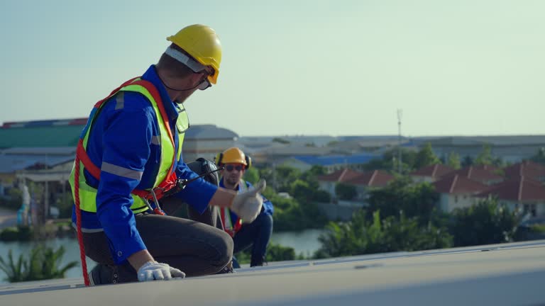 Best Emergency Roof Repair Services  in New Baltimore, OH